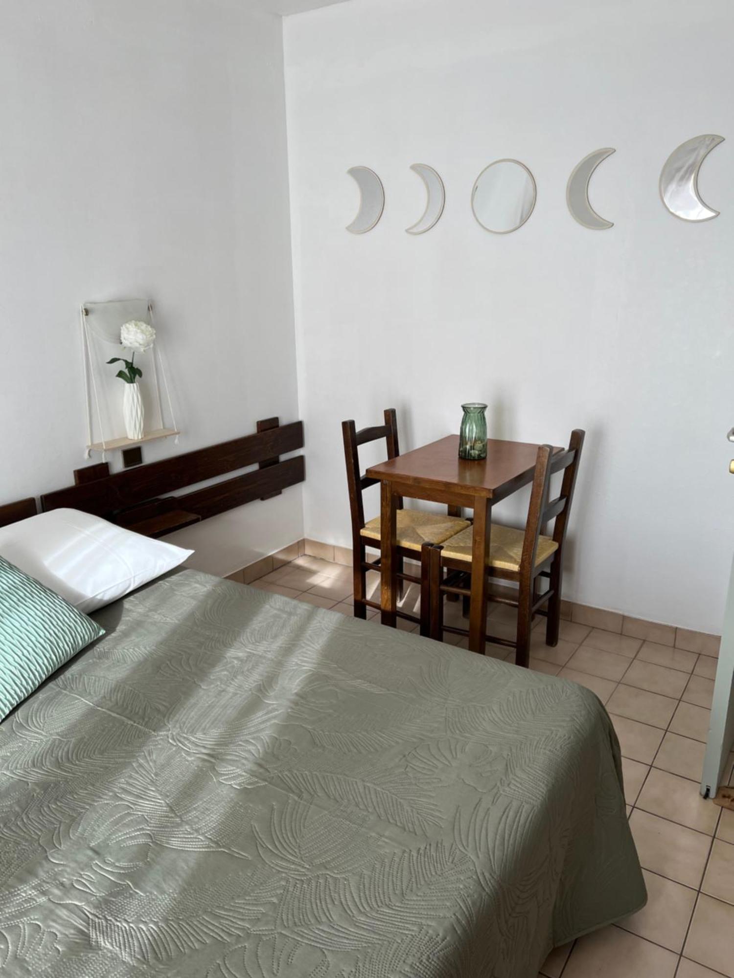 קור 07 50 Hotel 44 Du 39 22 Tilleul מראה חיצוני תמונה